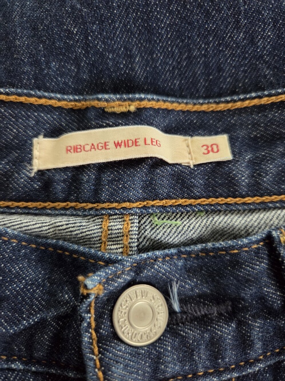 Levi's Women's Ribcage Wide Leg Dark Blue Jeans Size 30 W 34 Inseam - Picture 4 of 7